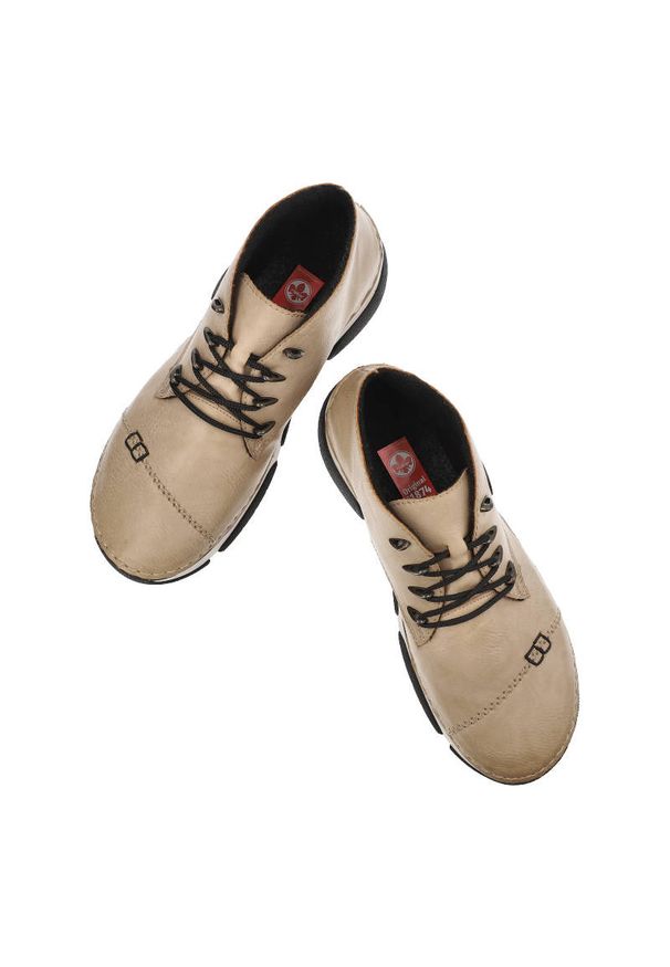 Beżowe Botki Rieker Damskie Eleganckie Obuwie Na Jesień. Okazja: na co dzień. Kolor: beżowy. Materiał: materiał, syntetyk. Sezon: jesień. Styl: elegancki