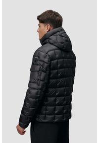 Blauer USA - BLAUER Czarna pikowana męska kurtka Caspar Short Jackets, Rozmiar M. Kolor: czarny. Materiał: materiał. Styl: klasyczny