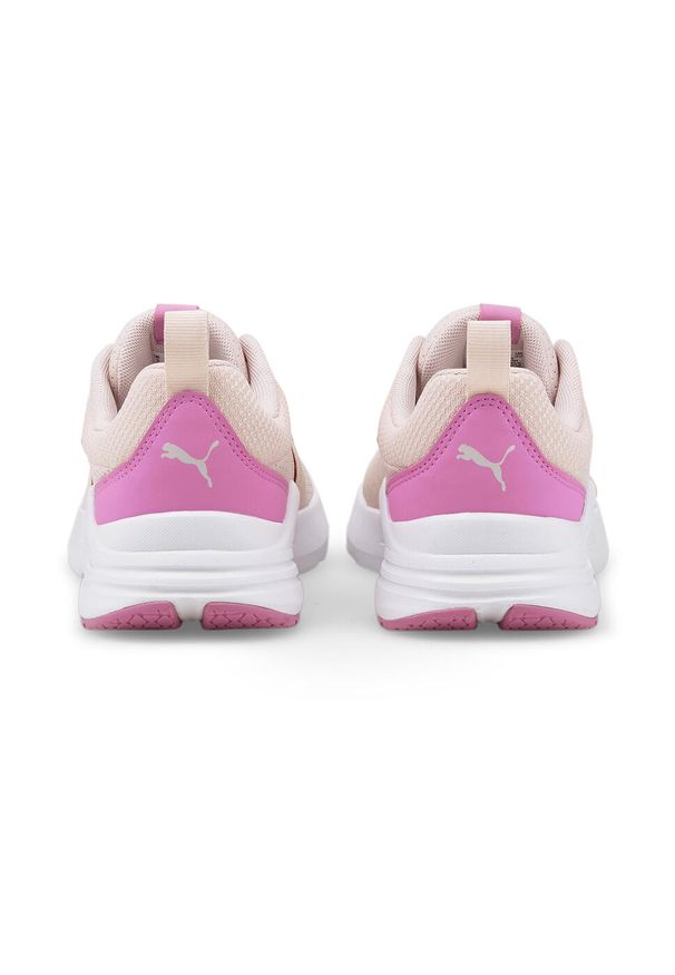 Buty do chodzenia dla dzieci Puma Wired Run Jr. Kolor: fioletowy, beżowy, wielokolorowy. Materiał: tkanina, materiał, syntetyk. Sport: turystyka piesza, bieganie