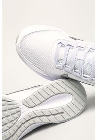 Nike - Buty Run All Day 2. Nosek buta: okrągły. Zapięcie: sznurówki. Kolor: biały. Materiał: syntetyk, materiał, guma. Szerokość cholewki: normalna. Obcas: na obcasie. Wysokość obcasa: średni, niski. Sport: bieganie #3