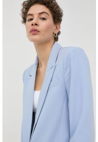 Bruuns Bazaar marynarka kolor niebieski jednorzędowa gładka. Okazja: na co dzień. Kolor: niebieski. Materiał: włókno, wiskoza, materiał. Wzór: gładki. Styl: casual, klasyczny #5