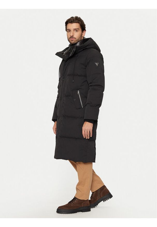 Guess Kurtka zimowa M4BL44 WGJR2 Czarny Regular Fit. Kolor: czarny. Materiał: syntetyk. Sezon: zima