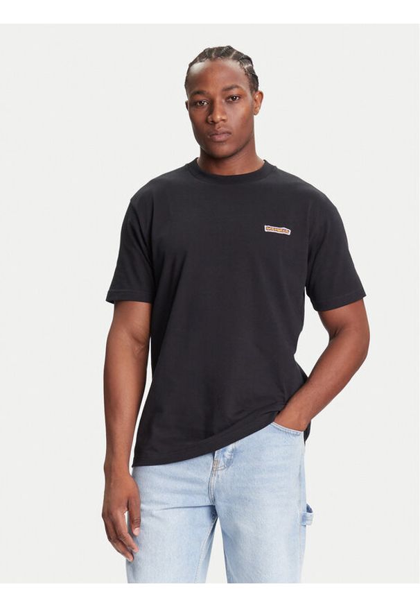 DC T-Shirt Patch It EDYKT03534 Czarny Standard Fit. Kolor: czarny. Materiał: bawełna