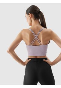 4f - 4F Crop top do jogi z materiału z recyklingu damski - fioletowy XXL. Typ kołnierza: dekolt w karo. Kolor: fioletowy. Materiał: materiał. Długość rękawa: na ramiączkach. Wzór: jednolity, gładki, ze splotem. Sport: joga i pilates