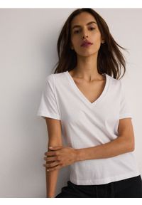 Reserved - T-shirt regular z merceryzowanej bawełny - biały. Kolor: biały. Materiał: bawełna #1