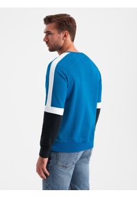 Ombre Clothing - Trójkolorowa dresowa męska bluza z raglanowymi rękawami – niebieska V4 - Rozmiar: M. Okazja: na co dzień. Kolor: niebieski. Materiał: dresówka. Długość rękawa: raglanowy rękaw. Wzór: nadruk. Styl: sportowy, casual #7