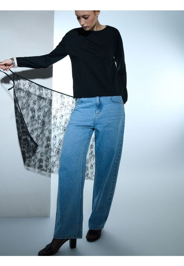 Sinsay - Koronkowa spódnica midi z wiązaniem - czarny. Kolor: czarny. Materiał: koronka