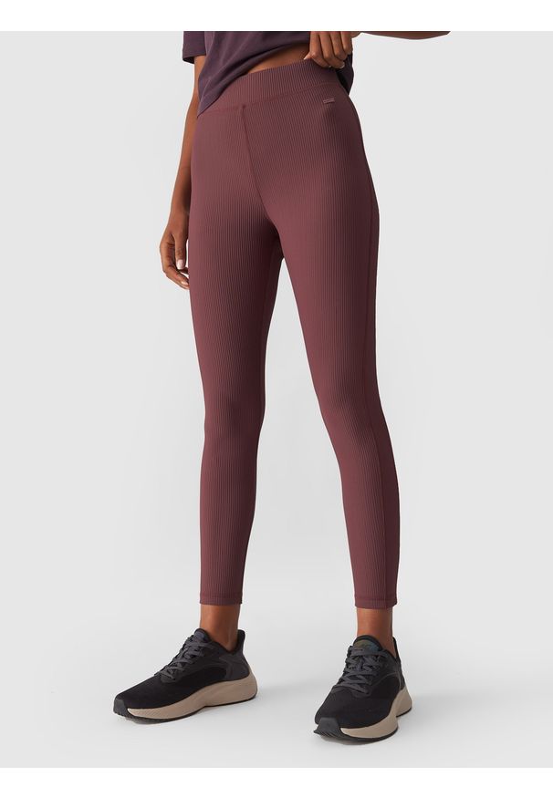 4f - 4F Legginsy prążkowane damskie - fioletowe XL. Okazja: na co dzień. Stan: podwyższony. Kolor: fioletowy. Materiał: prążkowany. Wzór: prążki, jednolity. Styl: sportowy, casual