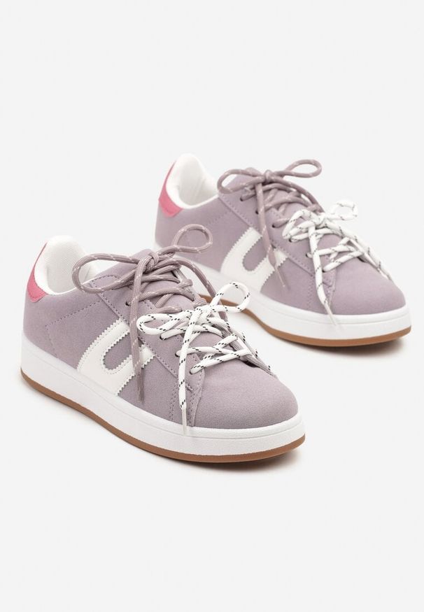 Born2be - Fioletowe Sneakersy z Geometrycznym Wzorem Telawiela. Okazja: na co dzień. Kolor: fioletowy. Wzór: geometria