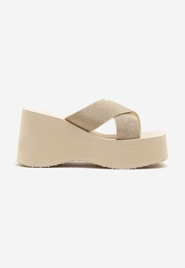 Renee - Złote Klapki na Koturnie z Paskami w Kształcie X Janiffia. Okazja: na co dzień. Kolor: złoty. Materiał: jeans. Wzór: paski. Obcas: na koturnie. Styl: elegancki, casual