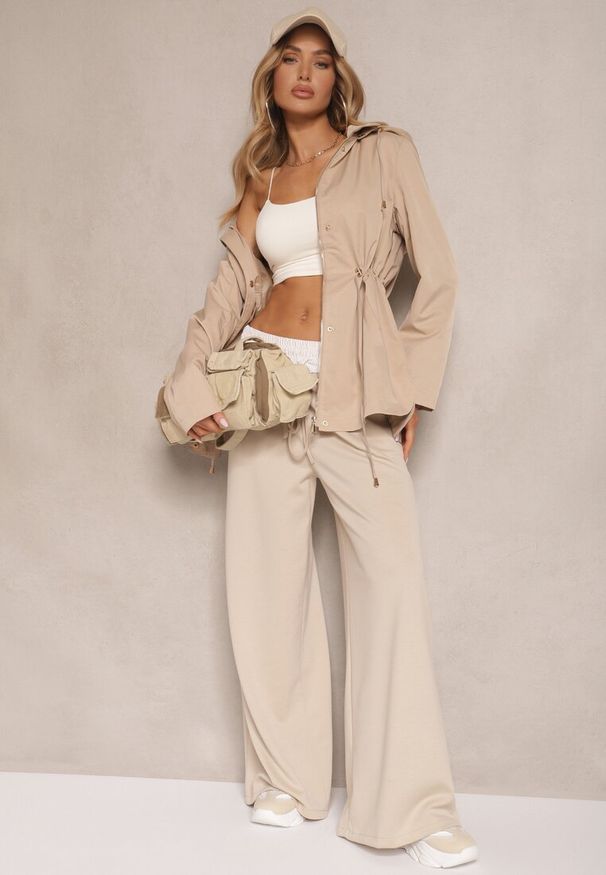 Renee - Beżowa Kurtka o Kroju Parki z Odpinanym Kapturem i Ściągaczem Elanorian. Okazja: na co dzień, na spacer. Kolor: beżowy. Materiał: jeans. Styl: casual, elegancki
