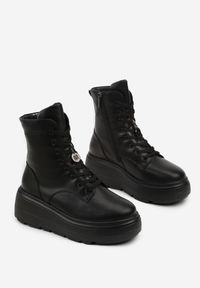 Born2be - Czarne Skórzane Botki Typu Workery na Grubej Podeszwie Vernisa. Okazja: na co dzień. Kolor: czarny. Materiał: skóra. Styl: casual #4