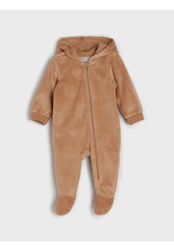 Sinsay - Welurowy pajacyk z kapturem - beżowy. Kolor: beżowy. Materiał: welur