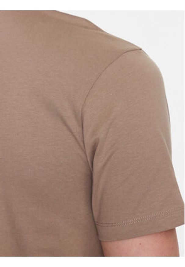 JOOP! Jeans T-Shirt 30027746 Brązowy Modern Fit. Kolor: brązowy. Materiał: bawełna