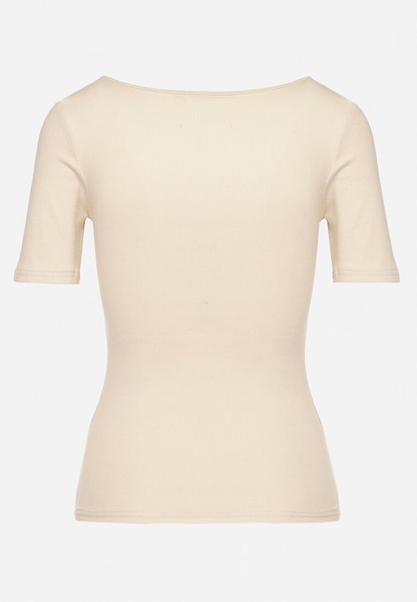 Born2be - Beżowy Prążkowany T-shirt z Bawełny Ozdobiony Guzikami Tasavia. Okazja: na co dzień. Kolor: beżowy. Materiał: prążkowany, bawełna. Wzór: aplikacja. Styl: casual, klasyczny