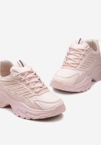 Renee - Różowe Sneakersy na Niskiej Platformie z Ozdobnymi Wstawkami na Cholewce Amrogia. Kolor: różowy. Szerokość cholewki: normalna. Obcas: na platformie