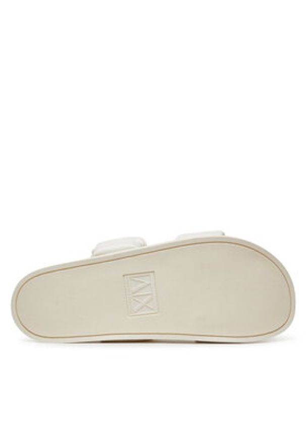 Armani Exchange Klapki XDP062 XV926 00894 Écru. Materiał: skóra