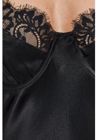 BARDOT - Bardot Sukienka kolor czarny mini prosta. Okazja: na co dzień. Kolor: czarny. Materiał: koronka. Długość rękawa: na ramiączkach. Typ sukienki: proste. Styl: casual. Długość: mini #5