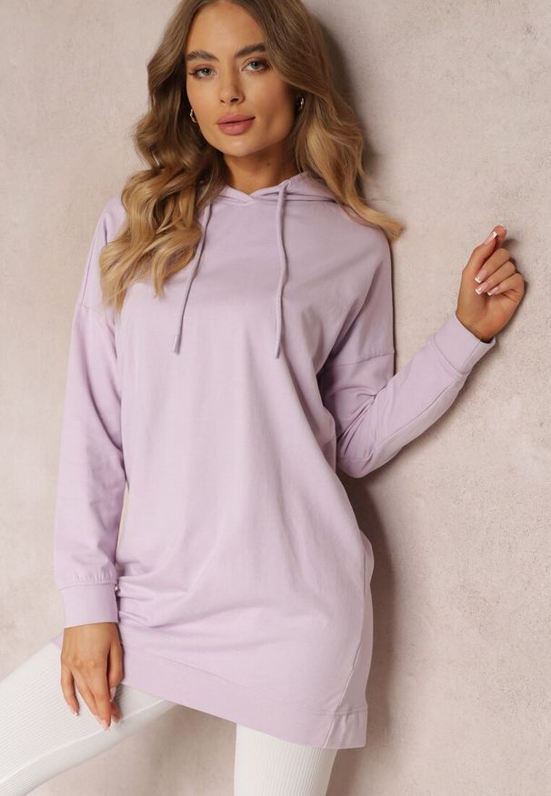 Renee - Fioletowa Bluza z Kapturem o Wydłużonym Fasonie Estera. Typ kołnierza: kaptur. Kolor: fioletowy. Materiał: dzianina. Długość: długie. Sezon: wiosna, jesień