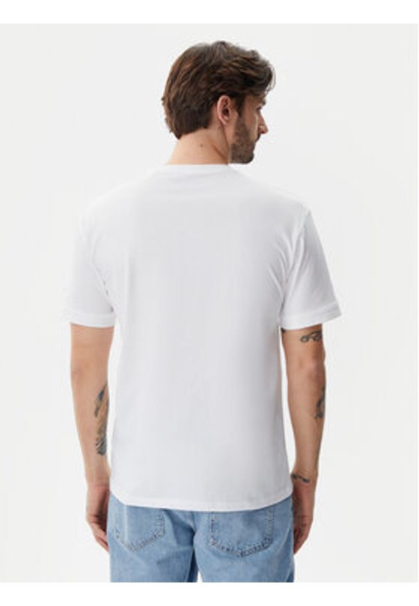 Guess T-Shirt F5GI11 I3Z14 Biały Oversize. Kolor: biały. Materiał: bawełna