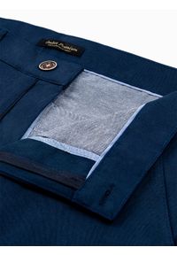 Ombre Clothing - Spodnie męskie chino - jasnogranatowe P830 - XXL. Kolor: niebieski. Materiał: bawełna, tkanina, elastan. Styl: klasyczny, elegancki #5