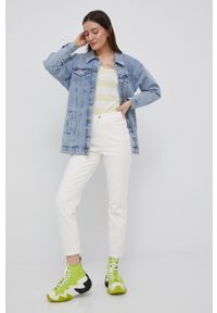 Vero Moda kurtka jeansowa damska przejściowa oversize. Kolor: niebieski. Materiał: jeans