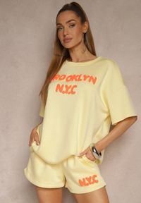 Renee - Żółty Komplet z Wiskozą o Fasonie Oversize T-shirt i Szorty Lirafina. Kolor: żółty. Materiał: wiskoza