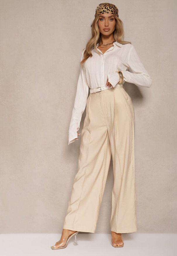 Renee - Jasnobeżowe Garniturowe Spodnie High Waist o Szerokim Kroju Efrase. Okazja: na co dzień. Stan: podwyższony. Kolor: beżowy. Styl: casual