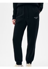 Sinsay - Spodnie jogger z miękkim wnętrzem - czarny. Kolor: czarny #1