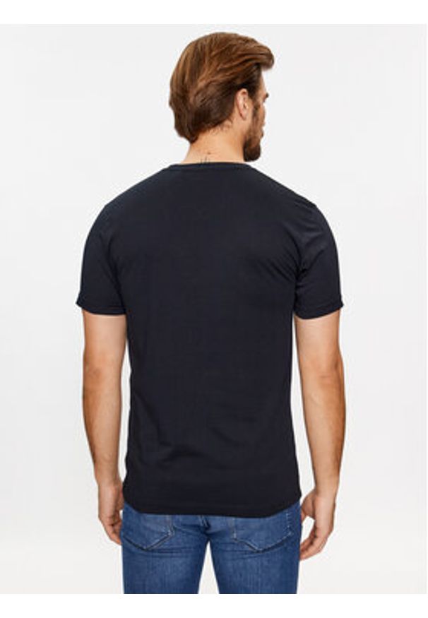 GANT - Gant T-Shirt Shield 2003186 Czarny Slim Fit. Kolor: czarny. Materiał: bawełna