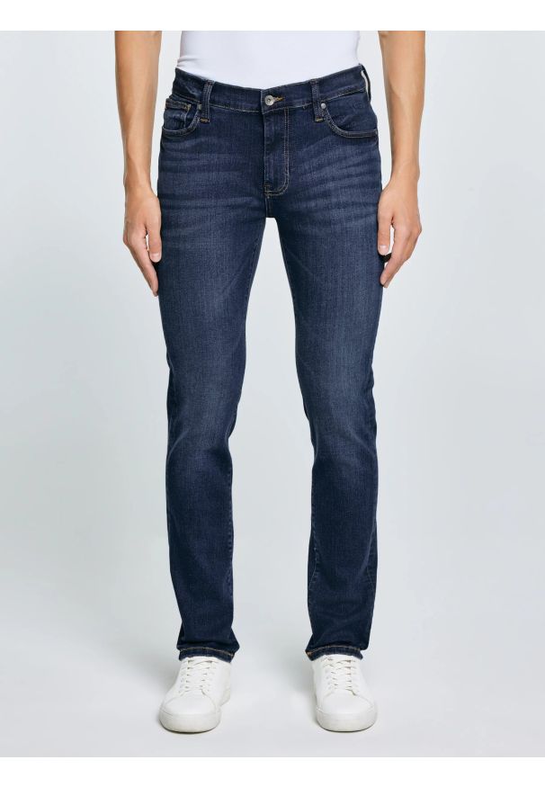 Big-Star - Jeansy męskie dopasowane granatowe Ronan 632. Kolor: niebieski. Styl: sportowy, klasyczny, elegancki