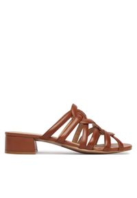 Klapki Caprice. Kolor: brązowy #1