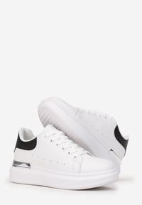 Born2be - Biało-Czarne Sneakersy Ohei. Nosek buta: okrągły. Kolor: biały. Materiał: materiał. Szerokość cholewki: normalna. Wzór: aplikacja, kolorowy #3