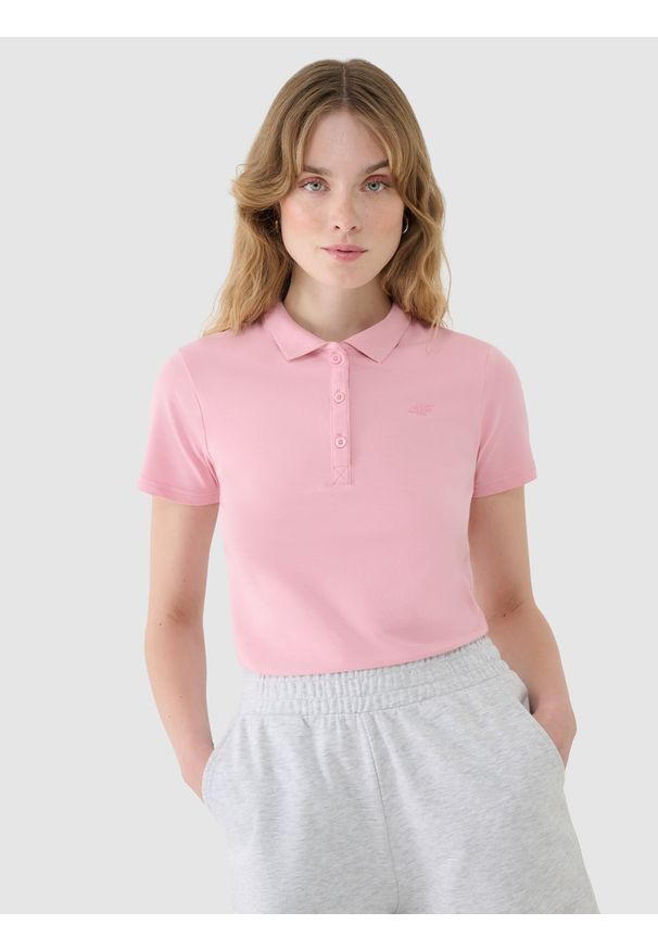 4f - 4F Koszulka polo slim damska - różowa XL. Okazja: na co dzień. Typ kołnierza: polo. Kolor: różowy. Materiał: jersey, elastan, dzianina, bawełna, materiał. Wzór: gładki, jednolity, ze splotem. Styl: sportowy, klasyczny, casual