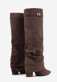 Renee - Brązowe Marszczone Kozaki na Słupkowym Obcasie z Wywiniętą Cholewką Runella. Okazja: na imprezę, na co dzień. Kolor: brązowy. Materiał: skóra, jeans. Szerokość cholewki: normalna. Obcas: na obcasie. Styl: casual, elegancki. Wysokość obcasa: średni #4