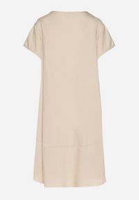 Born2be - Beżowa Rozkloszowana Wiskozowa Sukienka Trivoria. Okazja: na co dzień. Kolor: beżowy. Materiał: wiskoza. Długość rękawa: krótki rękaw. Typ sukienki: rozkloszowane. Styl: elegancki, casual #5