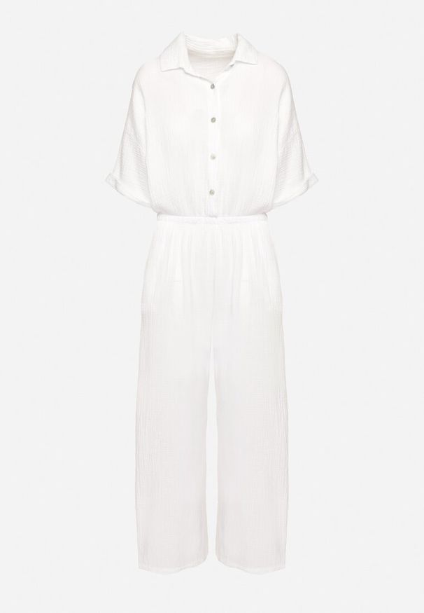 Born2be - Biały Bawełniany Kombinezon z Koszulową Górą i Prostymi Spodniami Namsore. Kolor: biały. Materiał: bawełna. Styl: klasyczny, elegancki