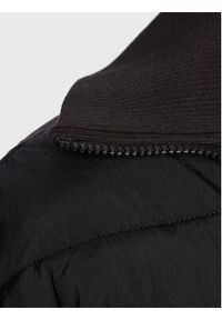 Tommy Jeans Kurtka puchowa Ultra DW0DW14938 Czarny Regular Fit. Kolor: czarny. Materiał: syntetyk, puch