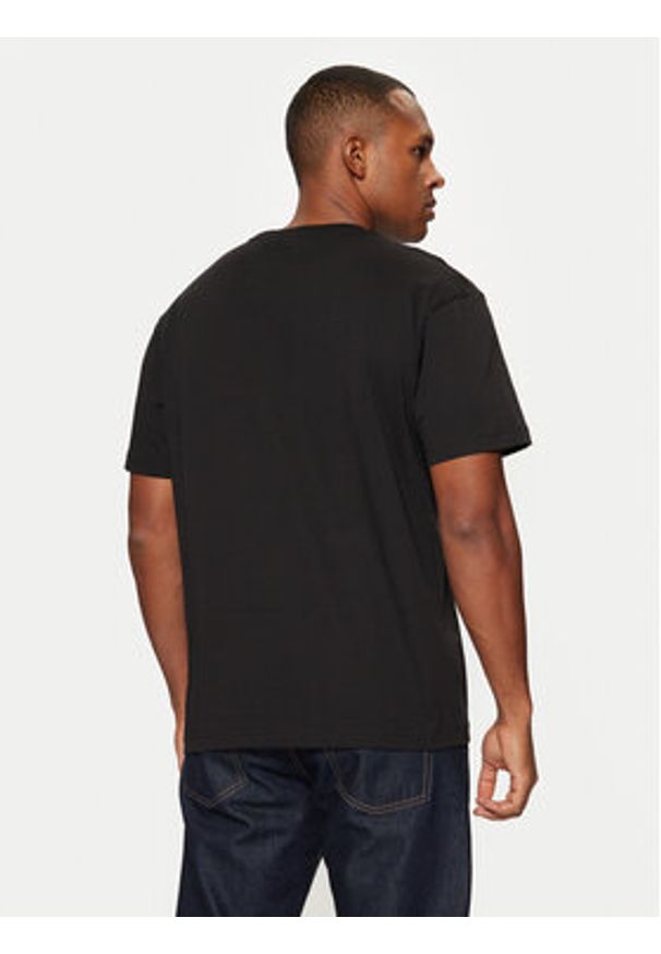 Calvin Klein T-Shirt Hero K10K111346 Czarny Regular Fit. Kolor: czarny. Materiał: bawełna