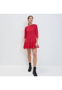Mohito - Sukienka z falbaną - Czerwony. Kolor: czerwony #1