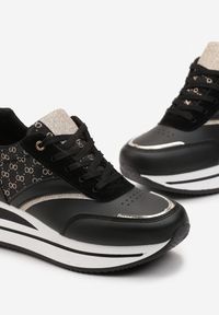 Renee - Czarne Sneakersy na Platformie z Metaliczną Wstawką Kariel. Okazja: na co dzień. Kolor: czarny. Obcas: na platformie