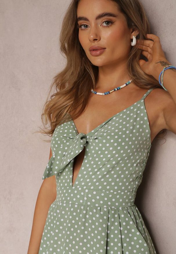 Renee - Miętowy Kombinezon Phaedrelaia. Kolor: miętowy. Materiał: tkanina. Długość rękawa: na ramiączkach. Długość: długie. Wzór: aplikacja, grochy. Styl: elegancki, wizytowy