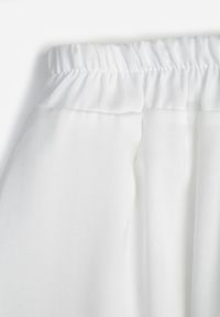 Renee - Białe Wiskozowe Spodnie Szerokie High Waist Rissalene. Okazja: do pracy, na spotkanie biznesowe. Stan: podwyższony. Kolor: biały. Materiał: wiskoza. Styl: elegancki, biznesowy #8