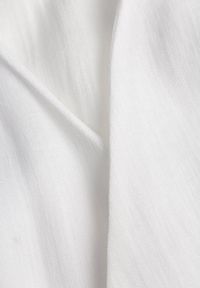 Renee - Biała Wiskozowa Bluzka z Kopertowym Dekoltem i Wiązaniem z Boku Velarila. Typ kołnierza: dekolt kopertowy. Kolor: biały. Materiał: wiskoza #8