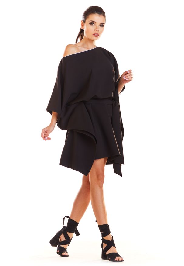 e-margeritka - Sukienka kimonowa z paskiem czarna - uni. Okazja: na imprezę. Kolor: czarny. Materiał: poliester, elastan, materiał. Typ sukienki: oversize. Styl: elegancki