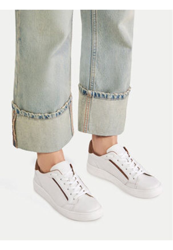 Lasocki Sneakersy WI16-D557-02 Biały. Kolor: biały. Materiał: skóra