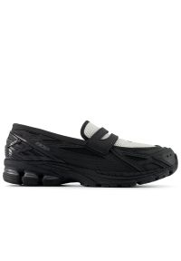 Buty unisex New Balance U19068G9 - czarne. Kolor: czarny. Materiał: materiał, syntetyk. Szerokość cholewki: normalna. Sport: turystyka piesza #1