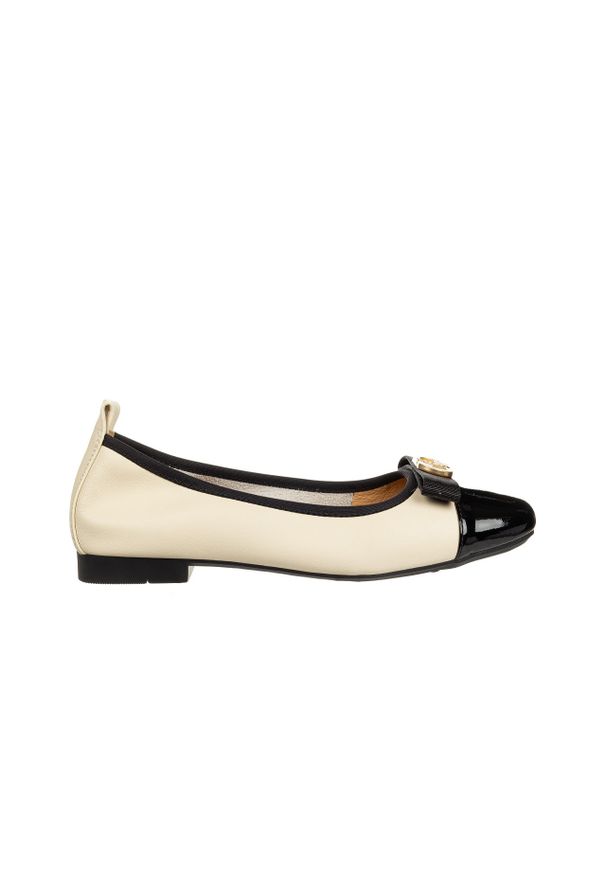 Baleriny Loretta Vitale E40304B Beige 514249, Beżowy, Skóra naturalna - 36. Okazja: na co dzień. Kolor: beżowy. Materiał: skóra. Szerokość cholewki: normalna. Styl: elegancki, casual