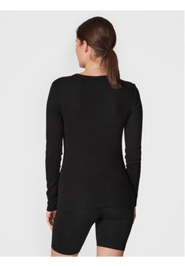 Gina Tricot Bluzka Basic 18863 Czarny Regular Fit. Kolor: czarny. Materiał: bawełna