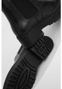 Answear Lab - Sztyblety skórzane. Nosek buta: okrągły. Kolor: czarny. Materiał: skóra. Obcas: na platformie. Styl: wakacyjny